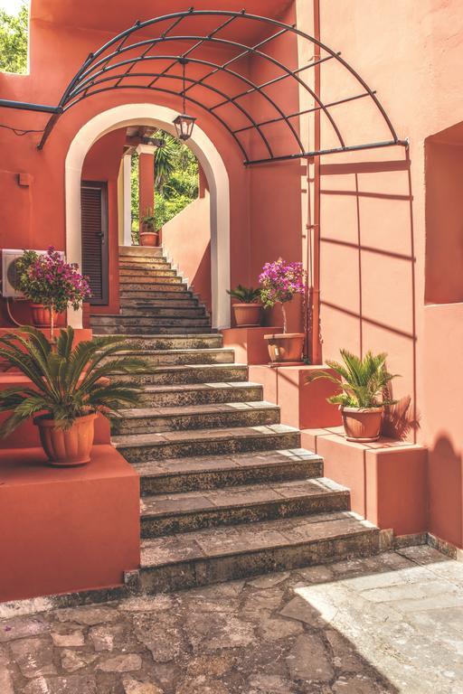 The Palm Garden - Idyllic Pool Apartments In A Green Oasis Ermones Exterior foto